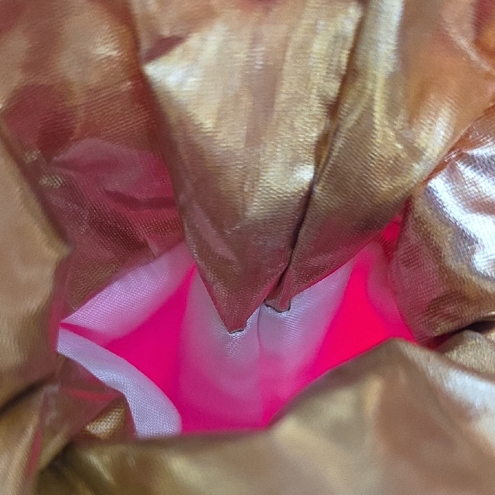 Piper-Heidsieck Champagne Bottle Cover - Picture 9 of 9